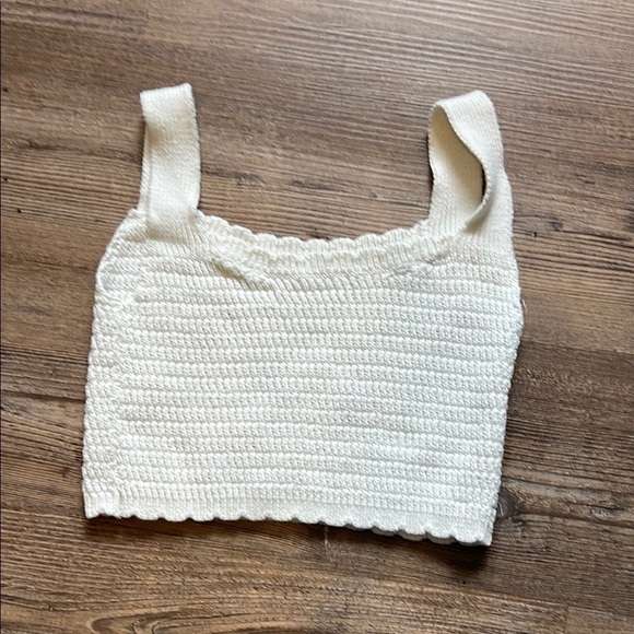 Wild Fable White Knit Crop Top with Red Floral Embroidery S/M - Picture 3 of 3